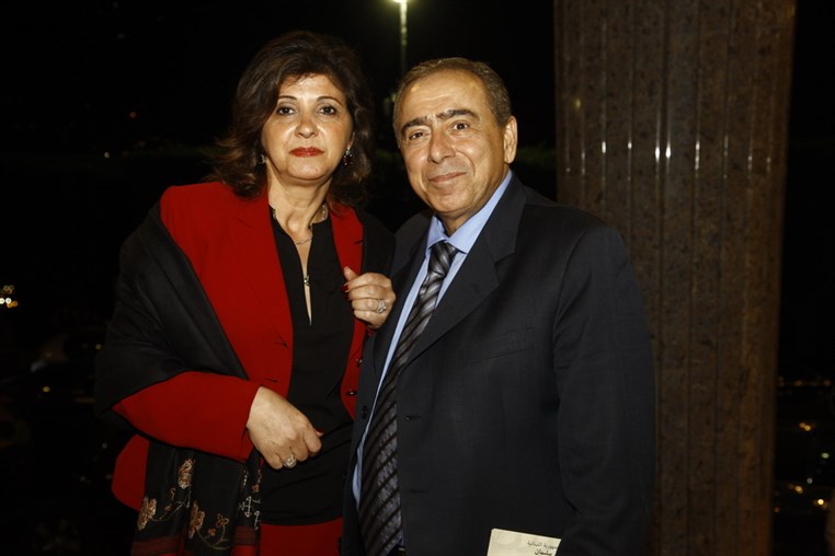 Shams W Qamar